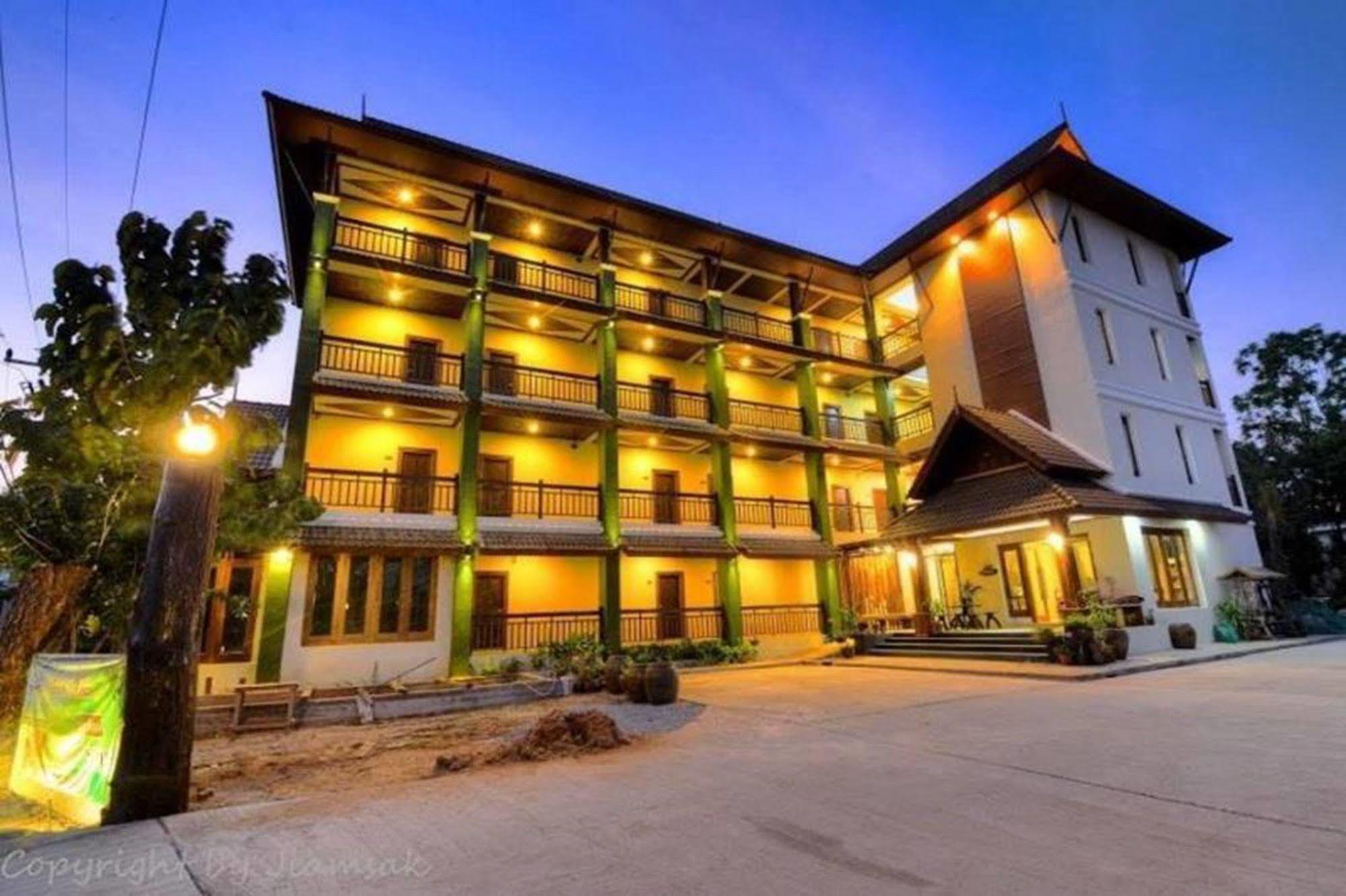 The Boon House, Khon Kaen Hotel Exterior foto
